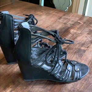 Rampage laceup wedges
